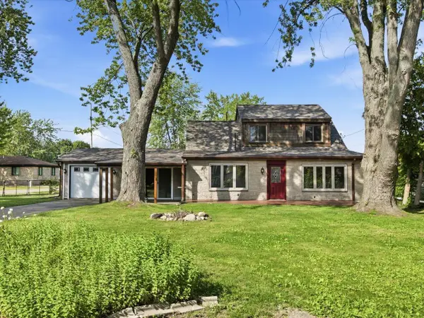 124 Roselawn Street, Algonac, MI 48001