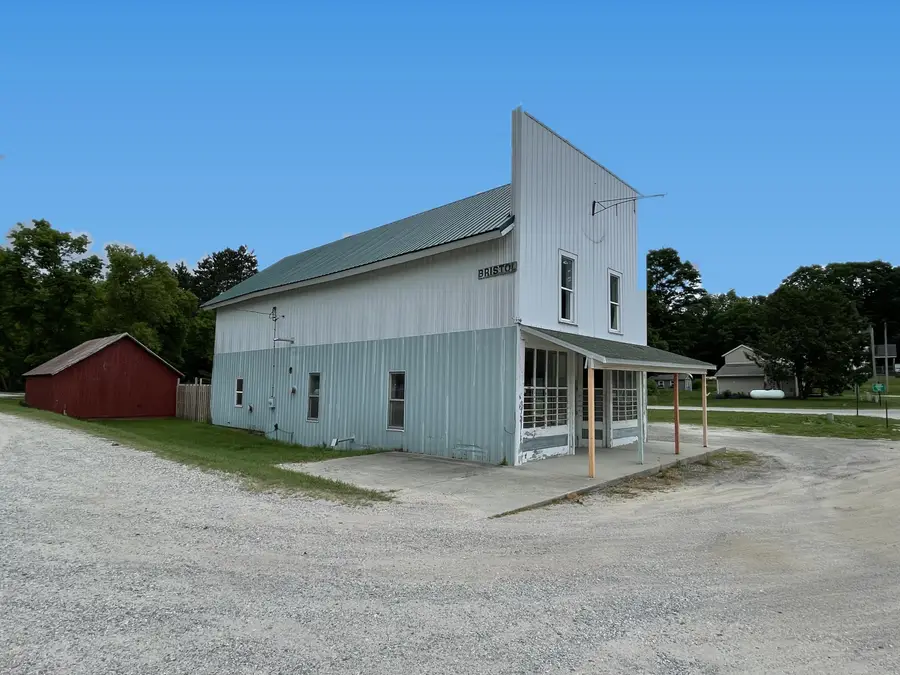 10978 E 8 Mile Road, Luther, MI 49656 - #2