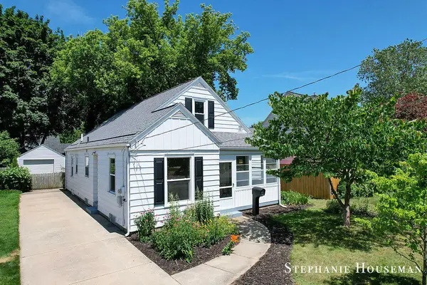 933 Mayhew Wood Drive Se, Grand Rapids, MI 49507