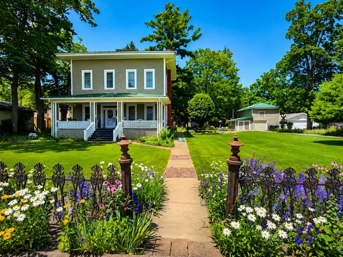 116 W Sherwood Street, Decatur, MI 49045 - #1