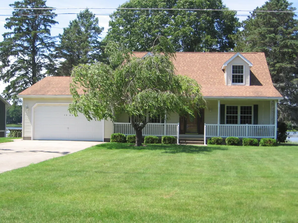1529 N Betty Avenue, Ludington, MI 49431 - #1