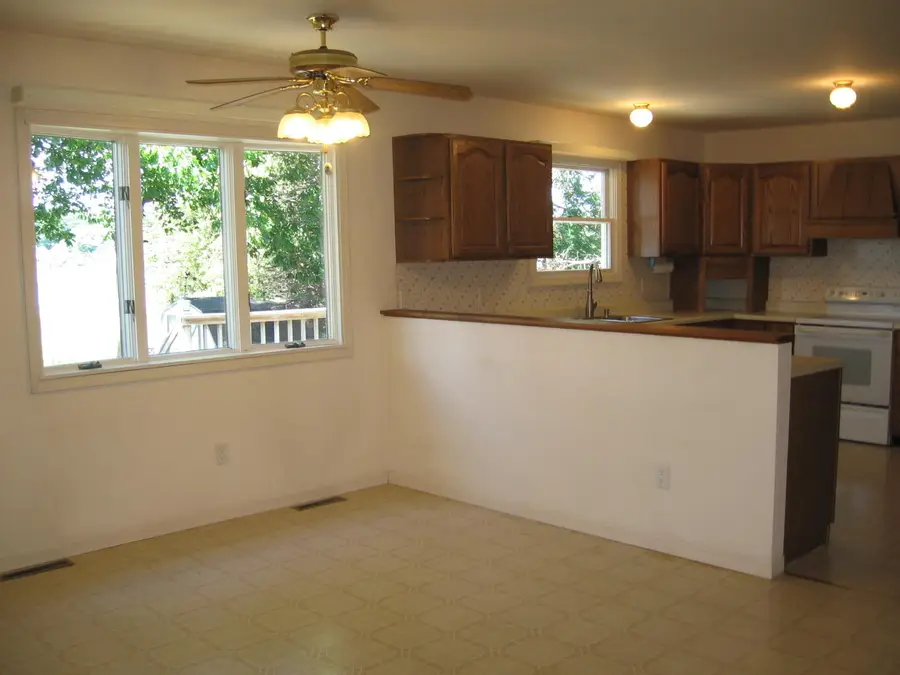 1529 N Betty Avenue, Ludington, MI 49431 - #2