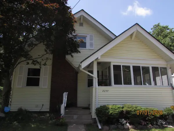 2257 Wyoming Avenue Sw, Wyoming, MI 49519