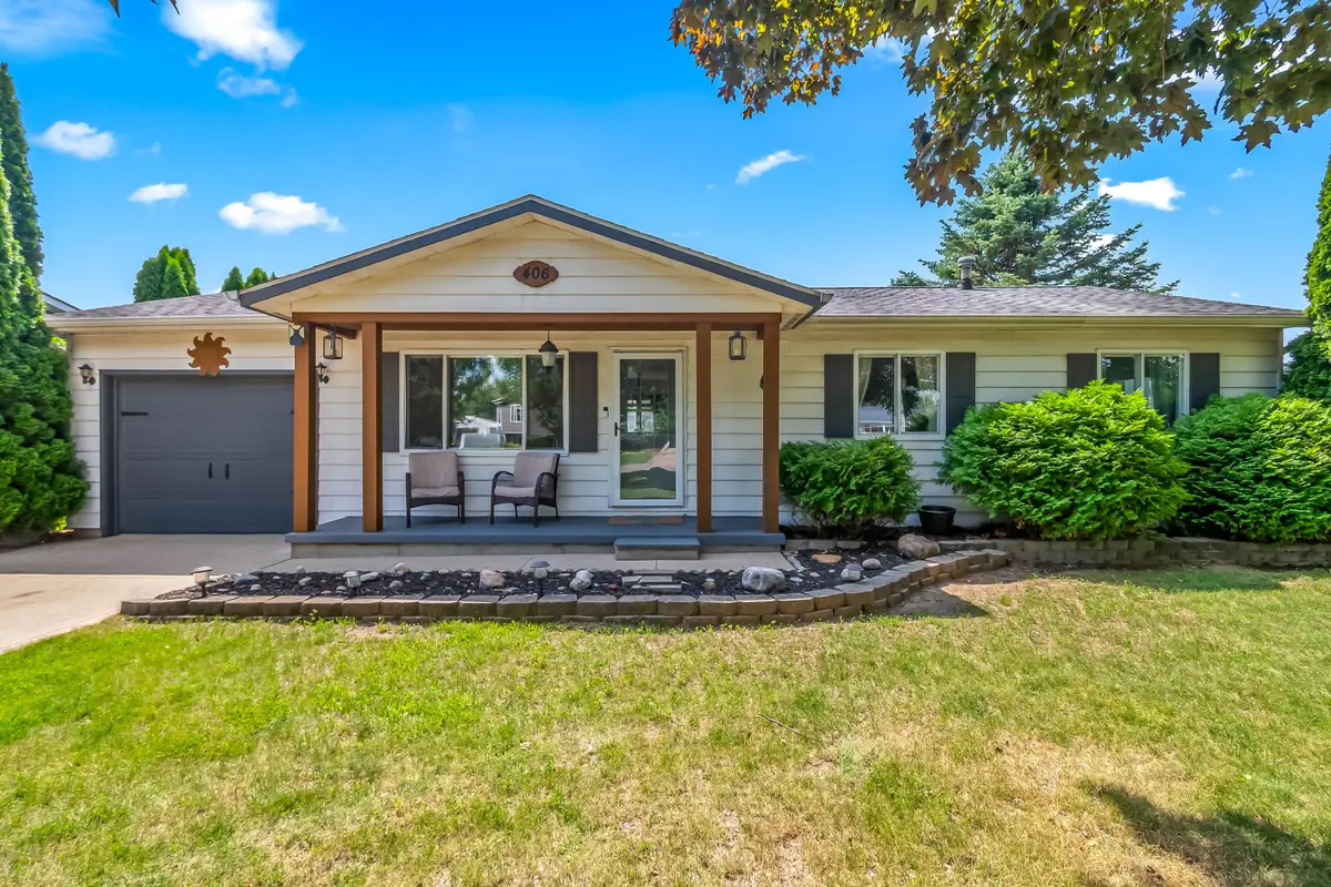 406 Gerald Street, Quincy, MI 49082 - #1
