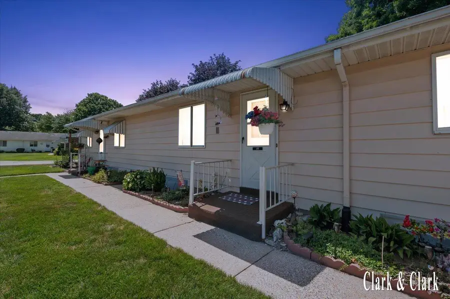 5777 Leisure S Drive Se #135, Grand Rapids, MI 49548 - #2