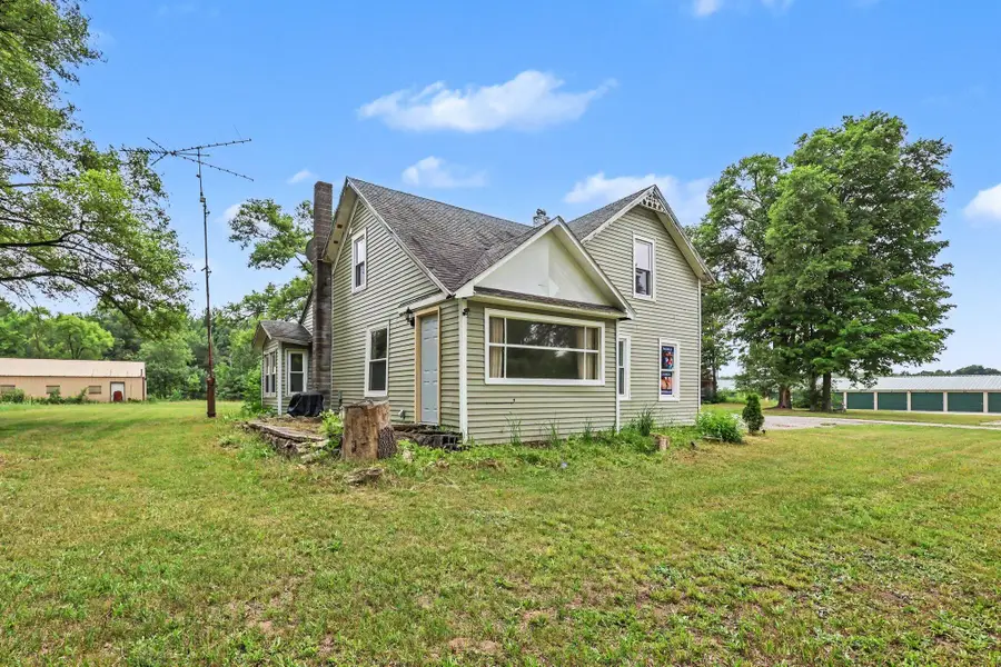 20449 W Howard City-edmore, Howard City, MI 49329 - #2