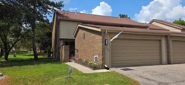 5256 Wright Way E, West Bloomfield, MI 48322
