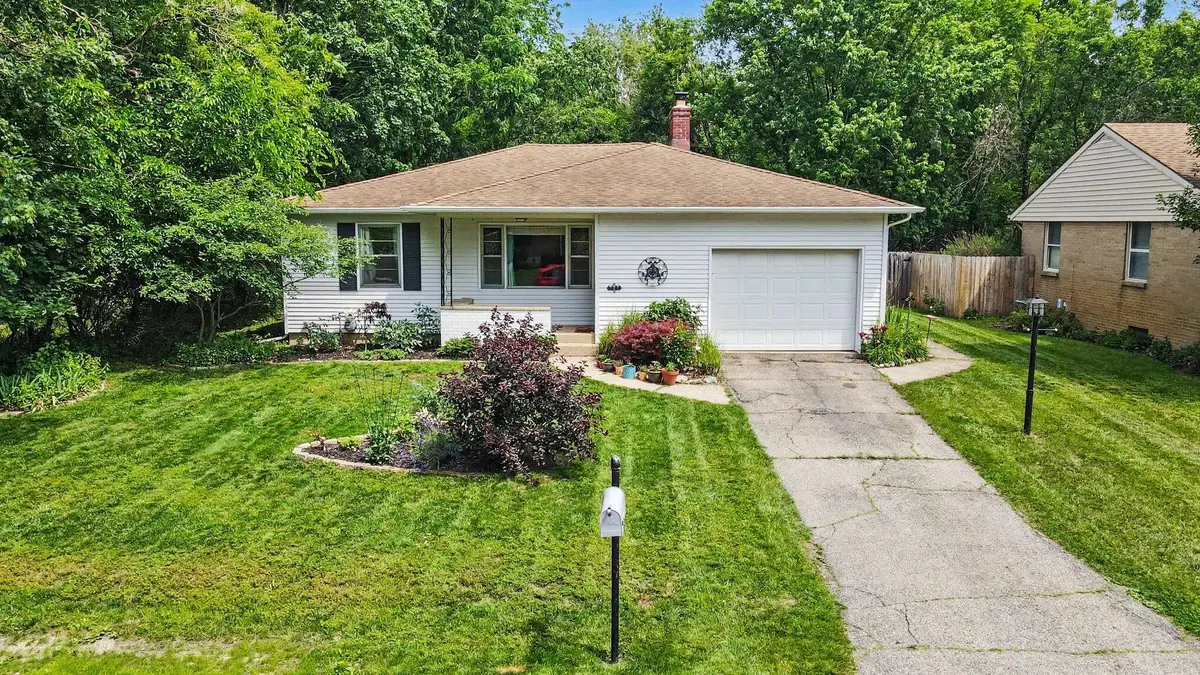 721 Parkway Drive Ne, Grand Rapids, MI 49525 - #1