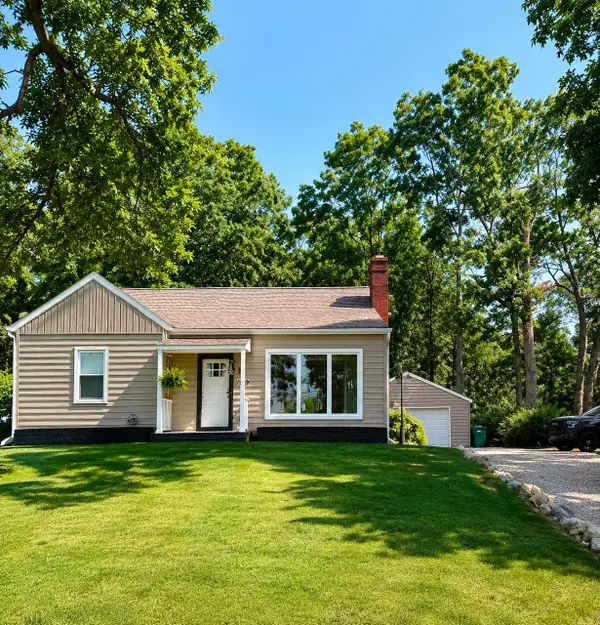 1516 Romence Road, Portage, MI 49024