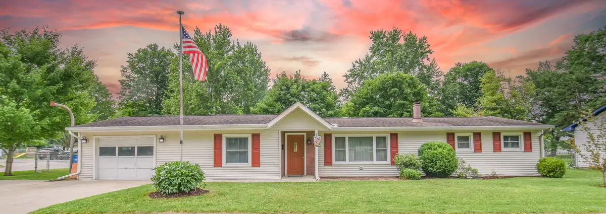 11 E Liberty Street, Quincy, MI 49082 - #1
