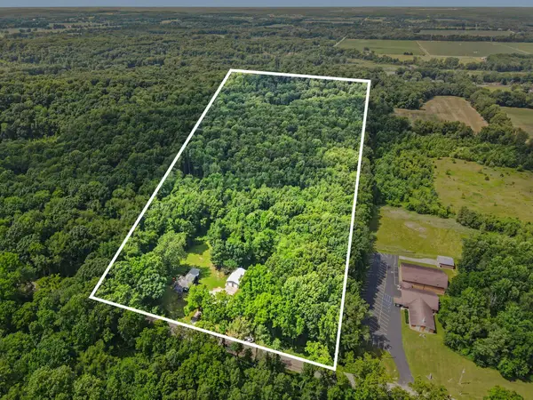 15068 Millard Road, Three Rivers, MI 49093