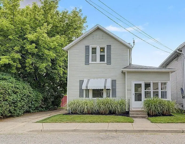 620 Davis Avenue Nw, Grand Rapids, MI 49504 - #1