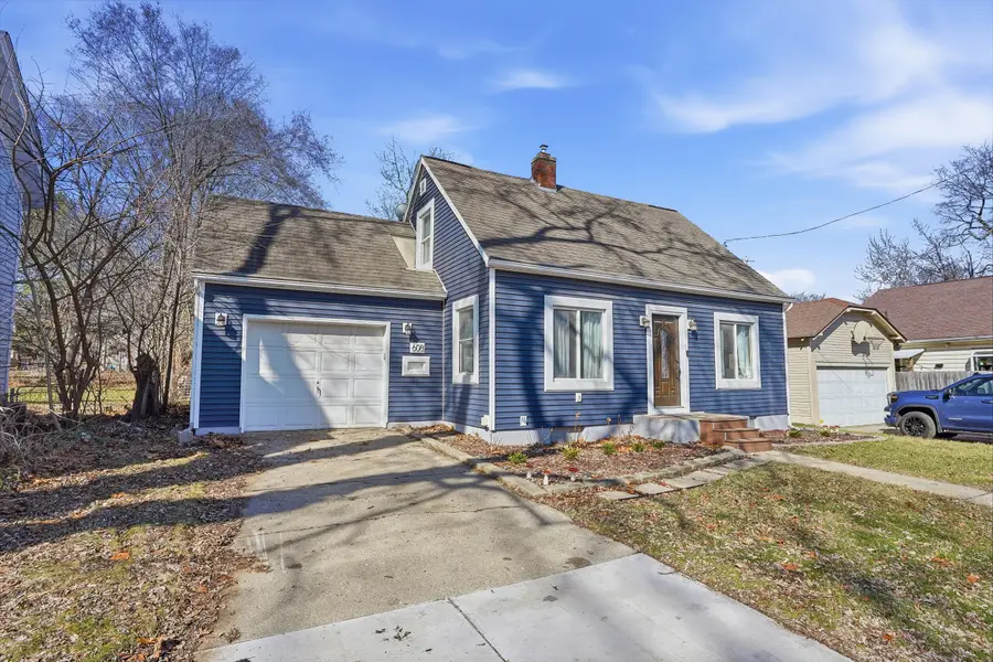 608 Park Street, Fenton, MI 48430 - #3