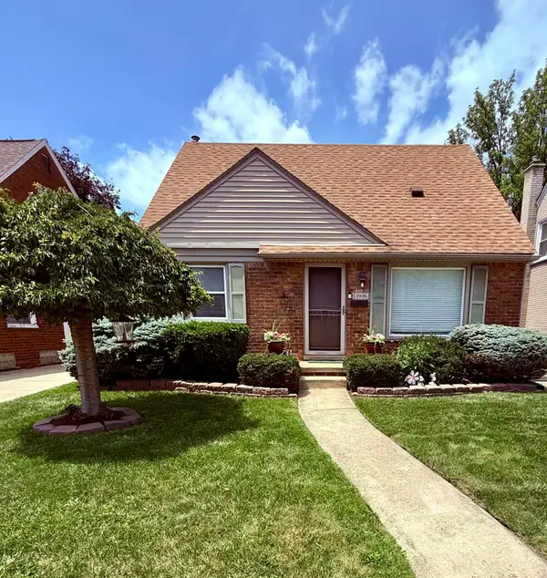 1936 Walnut Street, Dearborn, MI 48124