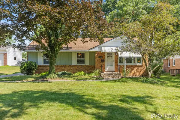 1843 Plymouth Terrace Se, Grand Rapids, MI 49506