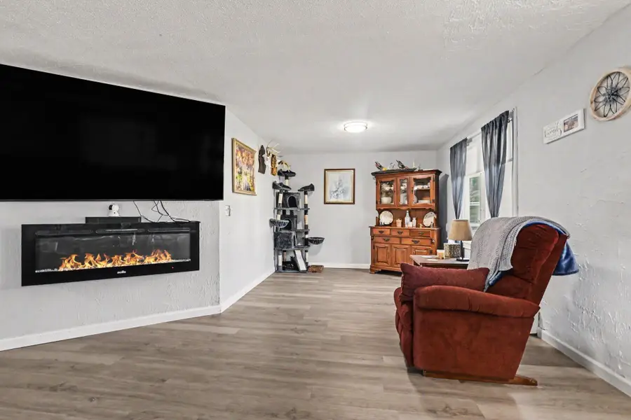 459 Evans Street, Jonesville, MI 49250 - #3