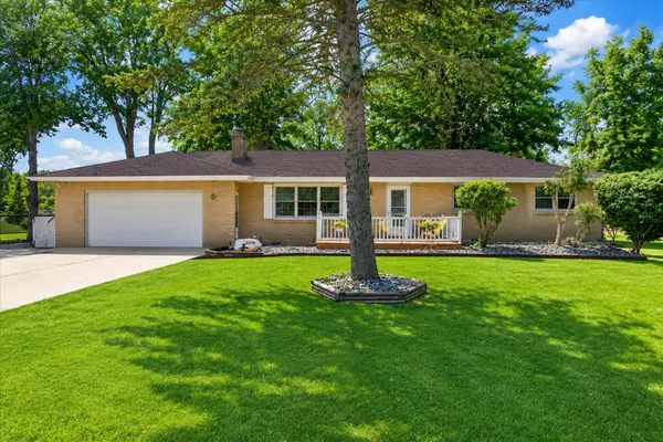 3036 W Bluffwood Terrace, St. Joseph, MI 49085
