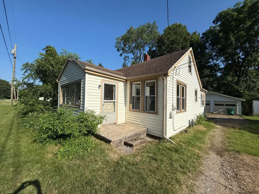 33037 Pokagon Highway, Niles, MI 49120 - #2