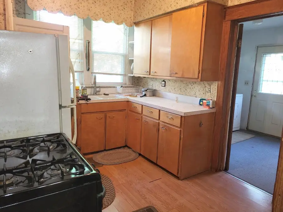 219 E Delaware, Decatur, MI 49045 - #3