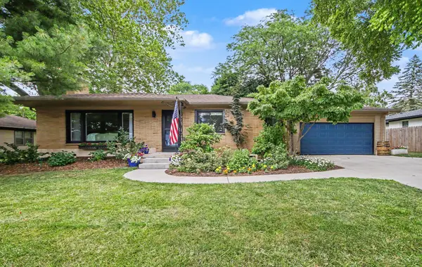 1845 Burton Street Se, Grand Rapids, MI 49506