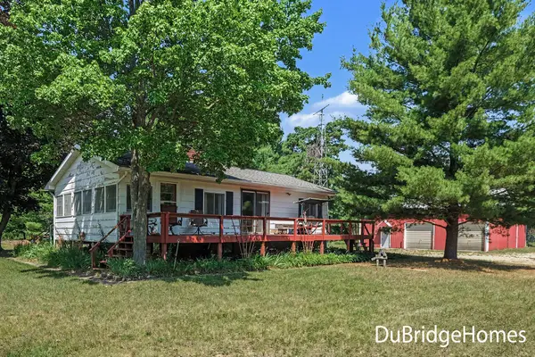 8347 E 62nd Street, Newaygo, MI 49337