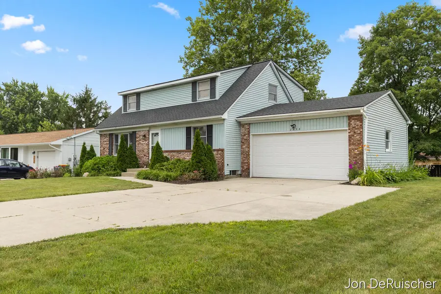 2656 Vassar Drive Se, Grand Rapids, MI 49506 - #2