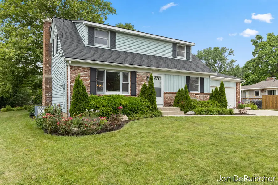 2656 Vassar Drive Se, Grand Rapids, MI 49506 - #3