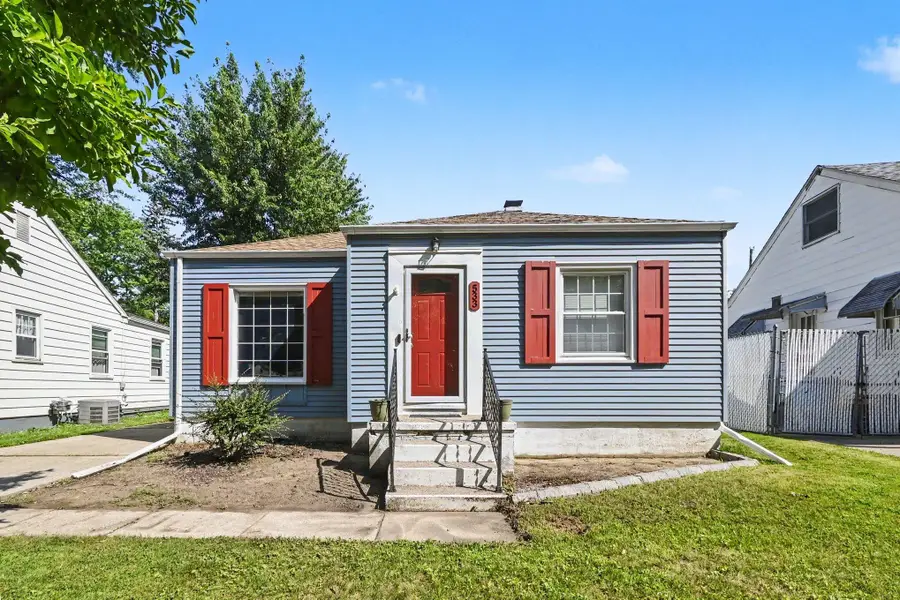 533 N Dexter Drive, Lansing, MI 48910 - #2