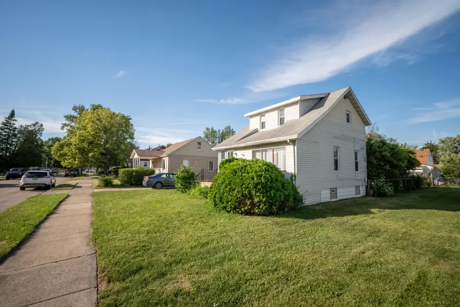 28760 Victor Street, Roseville, MI 48066 - #2