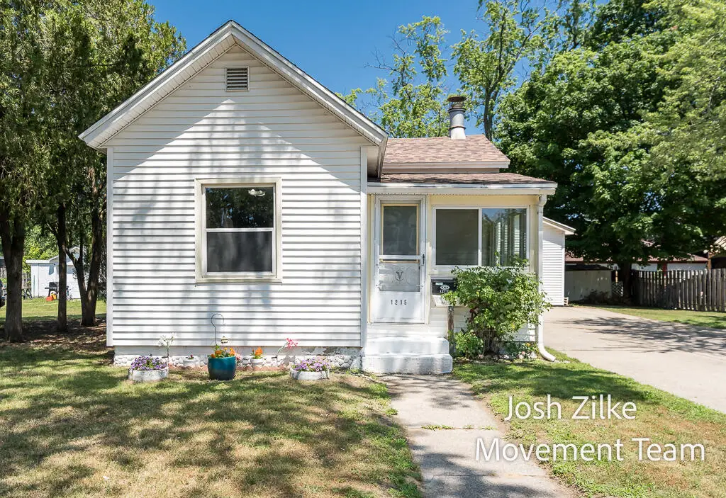 1215 Columbus Avenue, Grand Haven, MI 49417 - #1