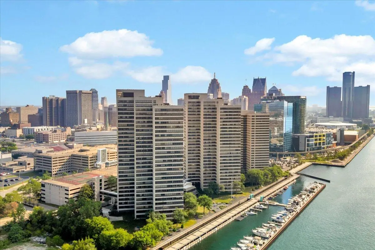 1001 W Jefferson Avenue #8A, Detroit, MI 48226 - #1