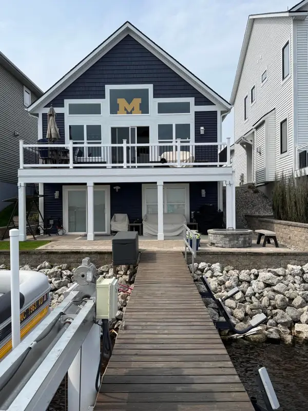 303 Terrace Point Circle #Site 23, Muskegon, MI 49440