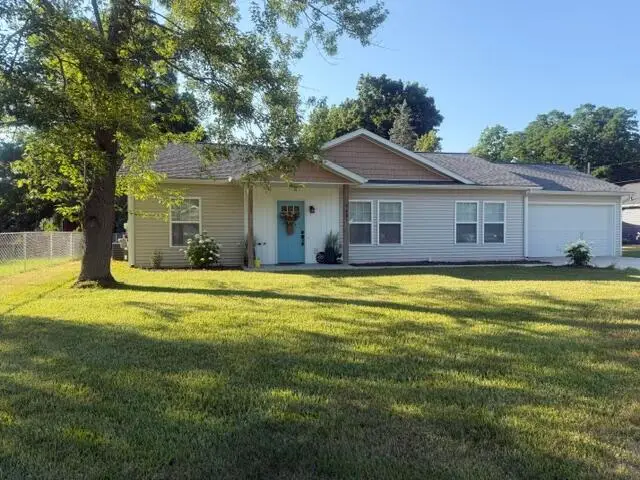 269 W Brooks Street, Newaygo, MI 49337 - #1