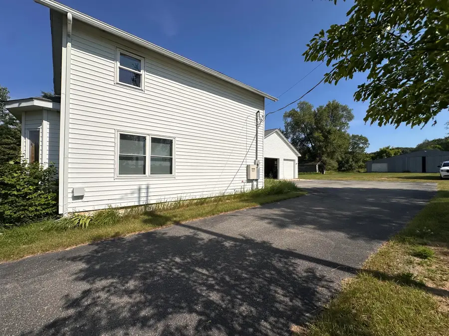 5372 W 8th, Fremont, MI 49412 - #3