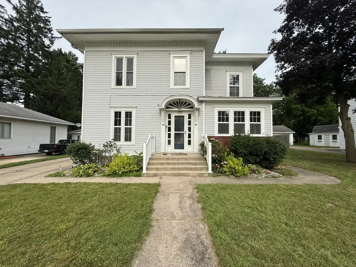 106 Hamilton Street, Dowagiac, MI 49047 - #1
