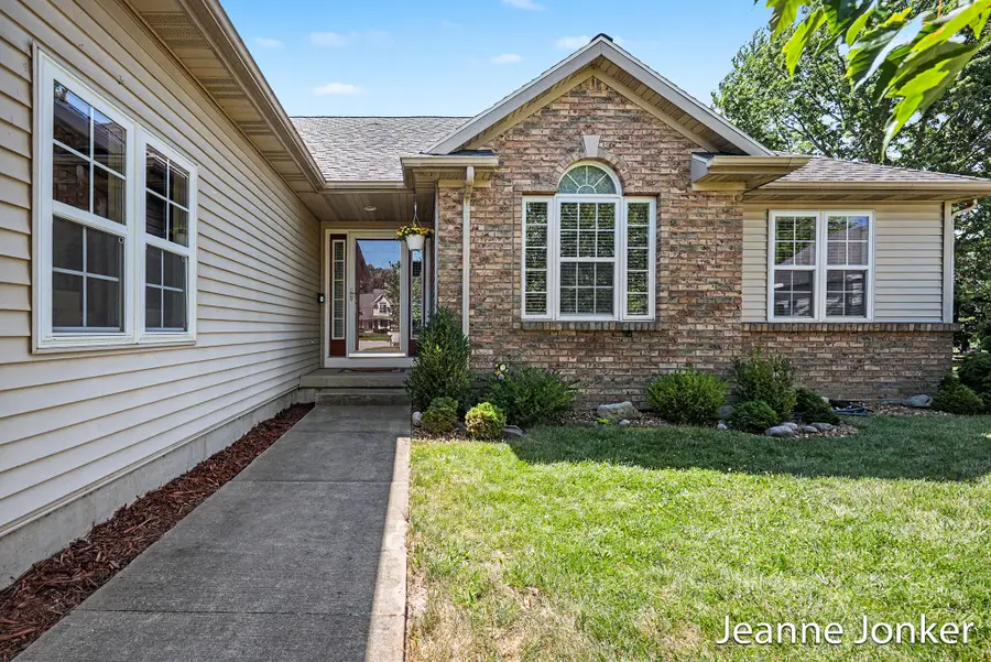 931 Sunset Hills Avenue Nw, Grand Rapids, MI 49534 - #3