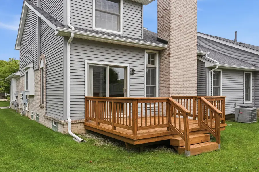 7492 Green Meadow Lane, Canton, MI 48187 - #2