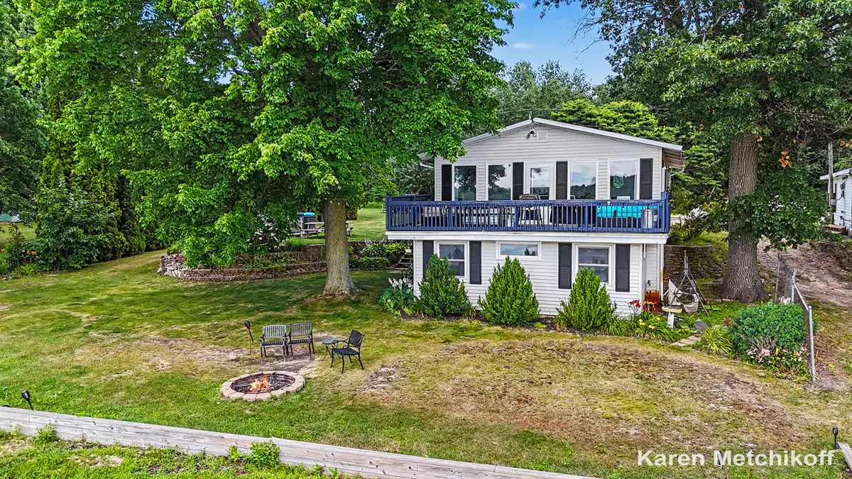 4991 Lakeview Drive, Coral, MI 49322 - #1