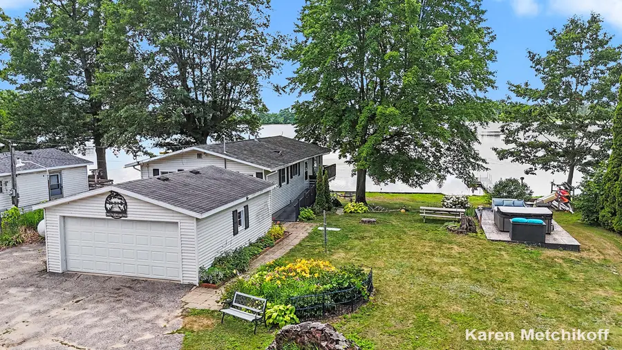 4991 Lakeview Drive, Coral, MI 49322 - #2