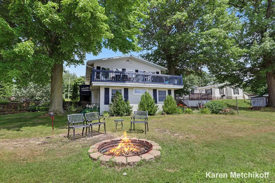 4991 Lakeview Drive, Coral, MI 49322 - #3
