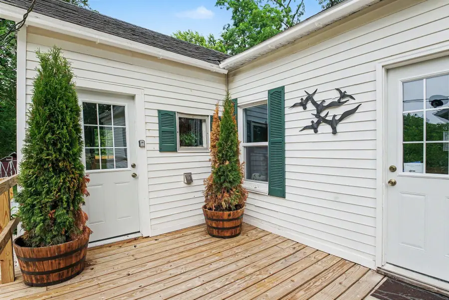212 S Lowe Street, Dowagiac, MI 49047 - #2