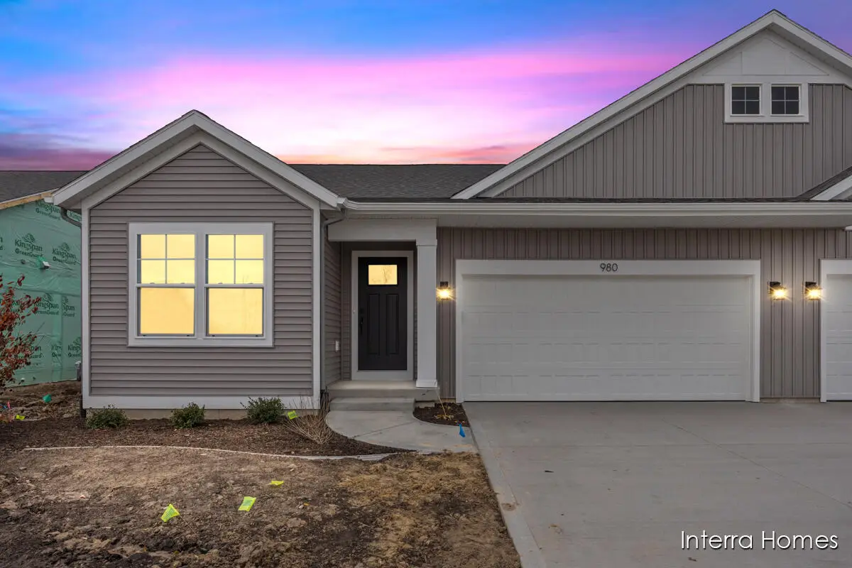 980 Scioto Drive Nw #4, Comstock Park, MI 49321 - #1