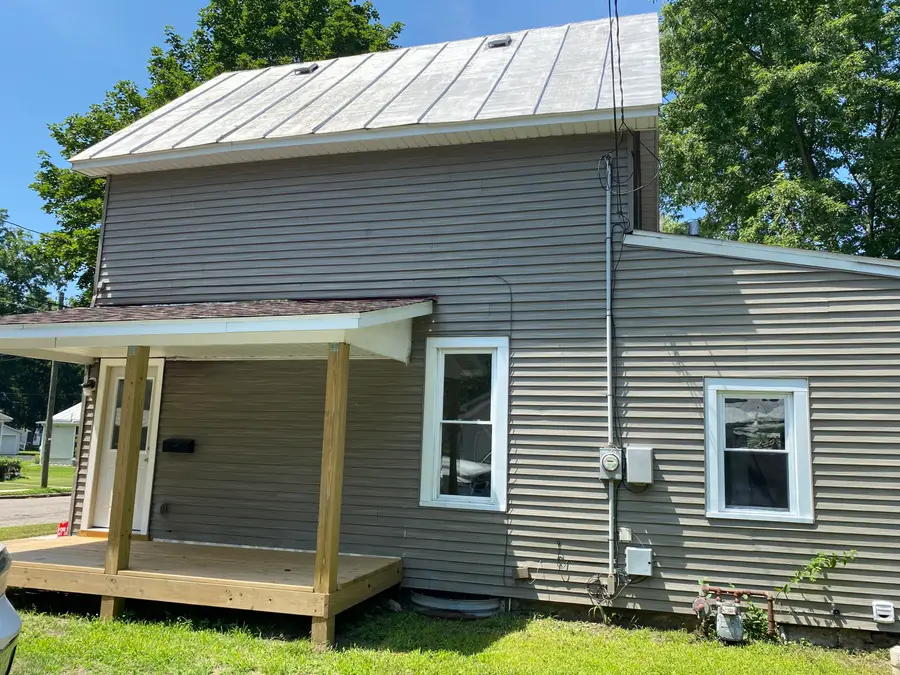 118 Peckham Street, Coldwater, MI 49036 - #3