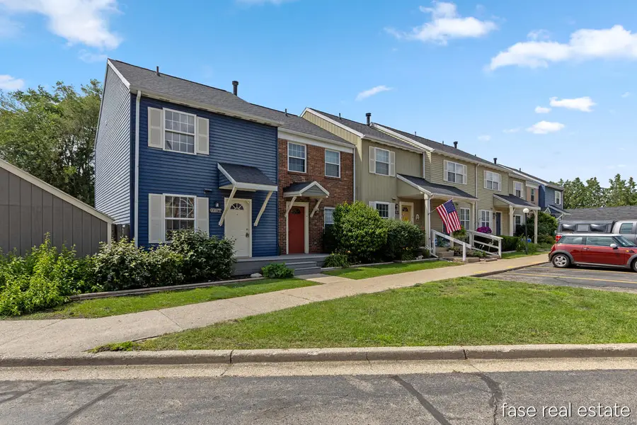 4605 Tabor Road Nw, Comstock Park, MI 49321 - #2