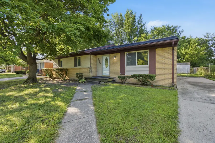 42039 Arthur Street, Belleville, MI 48111 - #3