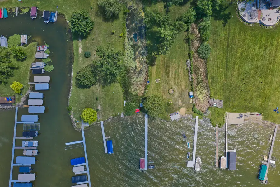 196 Wildwood Beach Road, Quincy, MI 49082 - #2
