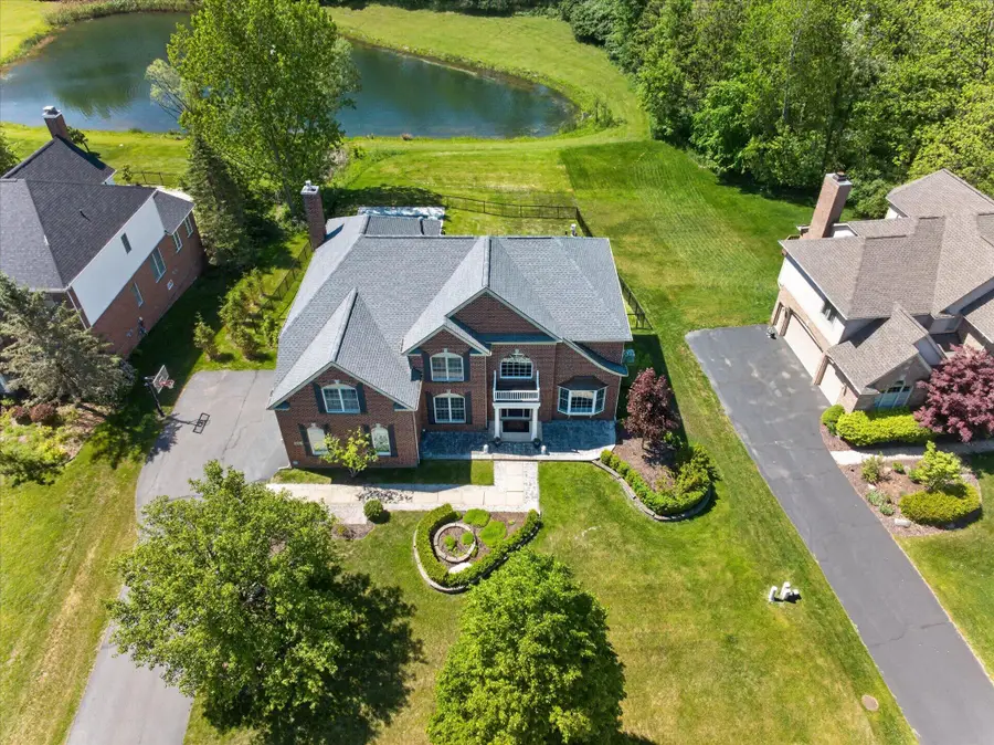 2931 Walnut Ridge Drive, Ann Arbor, MI 48103 - #2