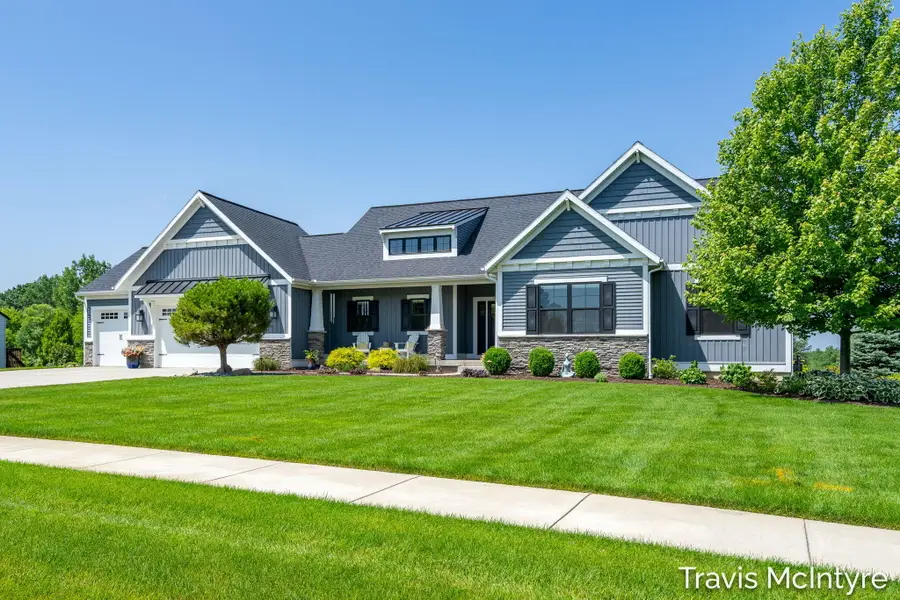 9063 Sterling Hills Drive Ne, Rockford, MI 49341 - #2