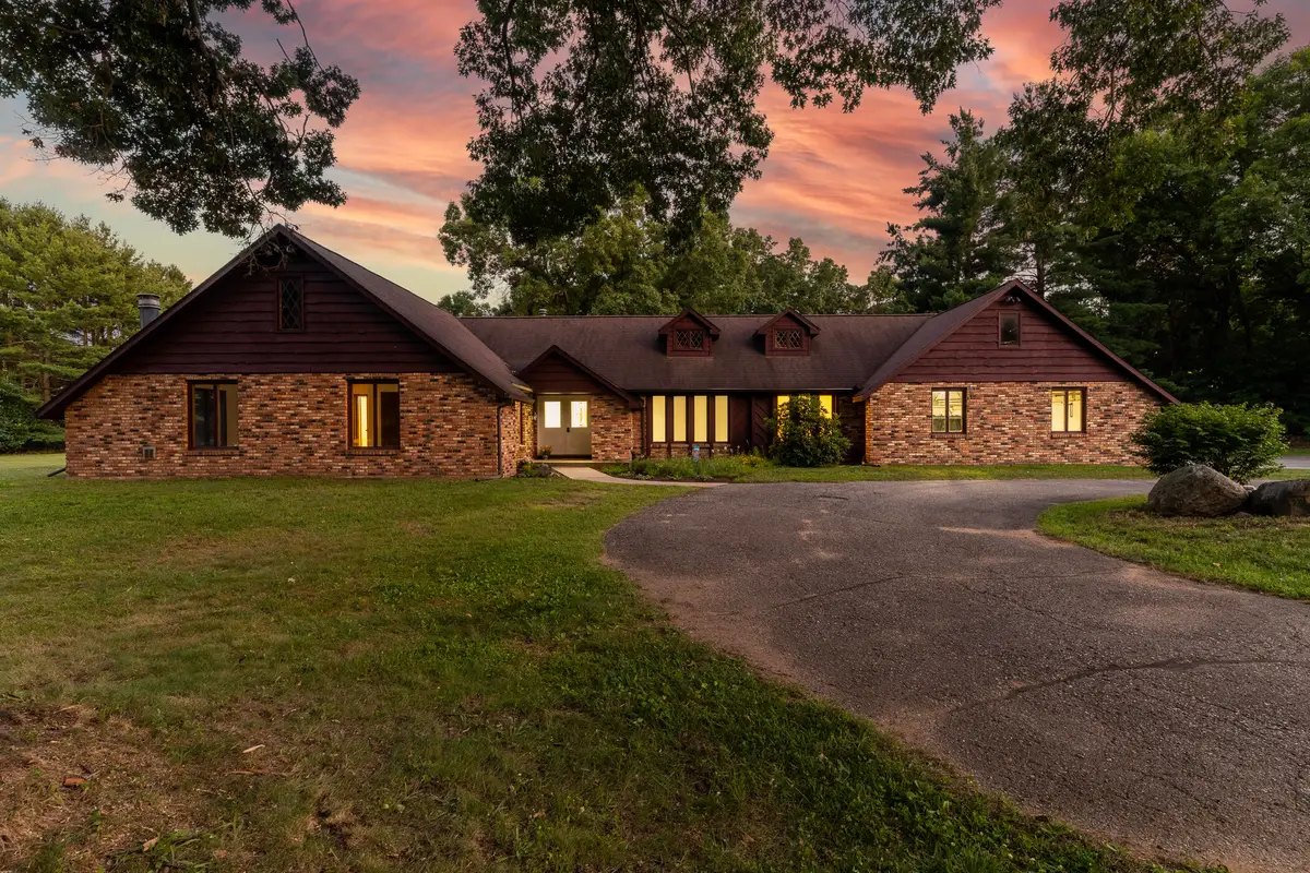 5727 W Q Avenue, Kalamazoo, MI 49009 - #1