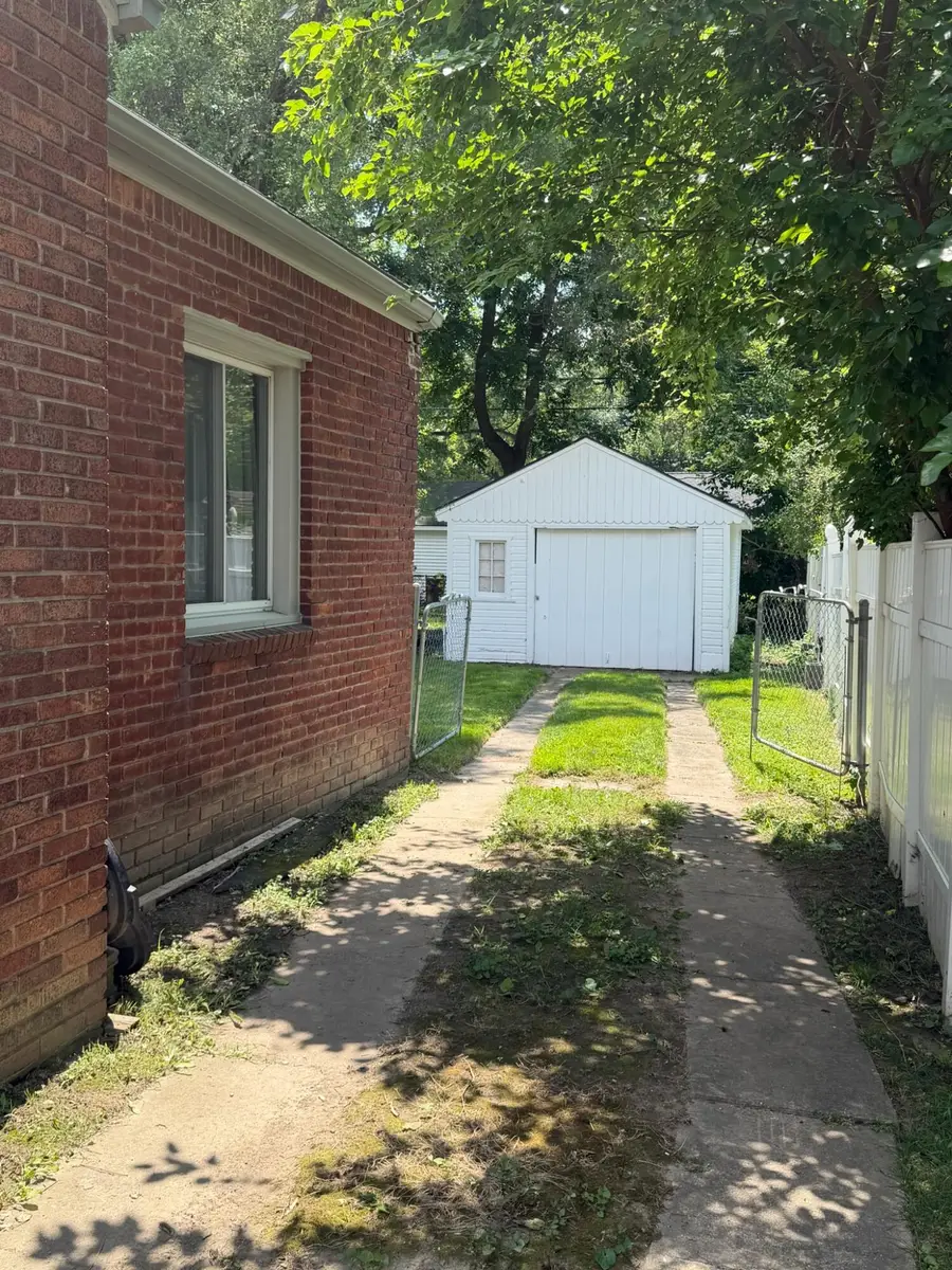 26431 Sunningdale Drive, Inkster, MI 48141 - #3